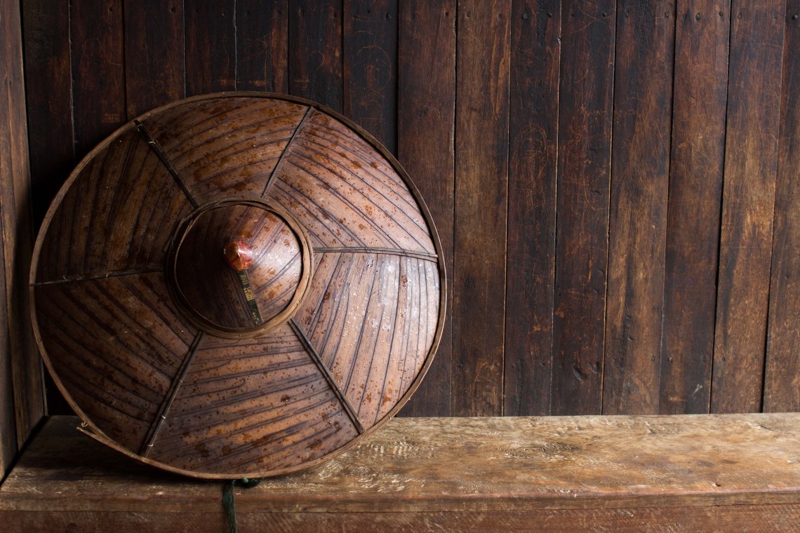 Chapeau palaung que porte les producteurs de thé