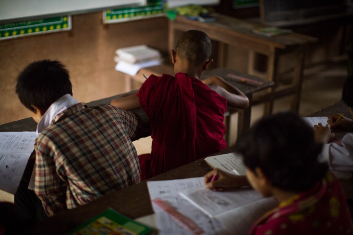 Écoliers palaungs dans le village de Tan San, Shan State