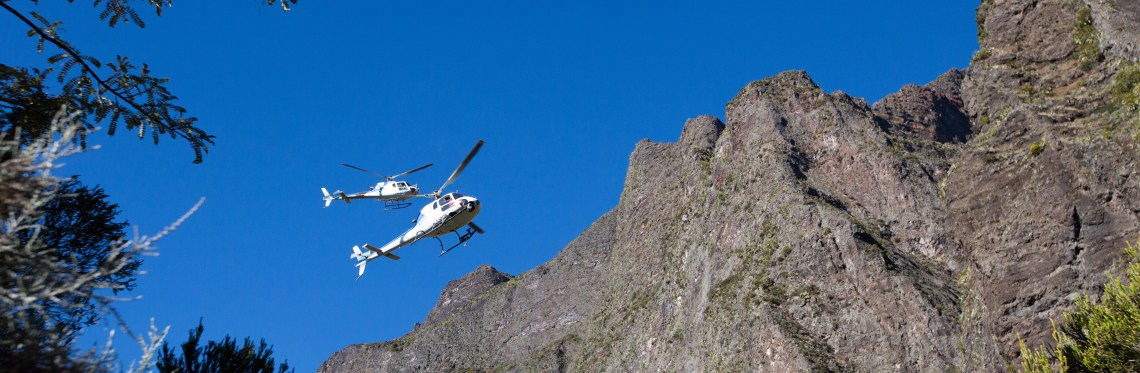 Hélicoptères au Taïbit.